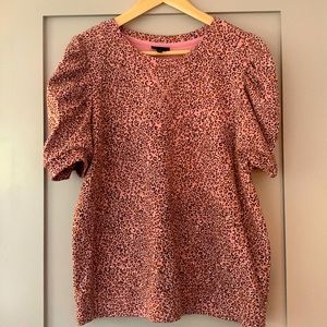Animal print lightweight sweatshirt tee with puffy sleeves